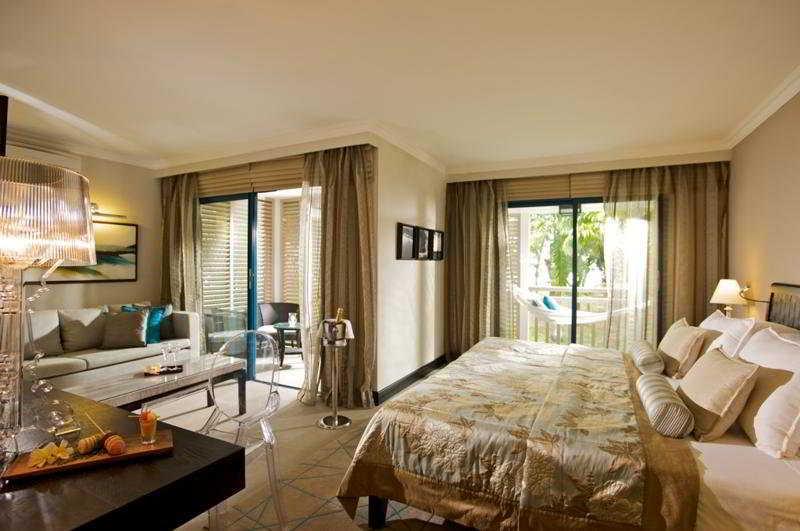 Lux* Saint Gilles Resort Экстерьер фото A room at the Four Seasons Resort