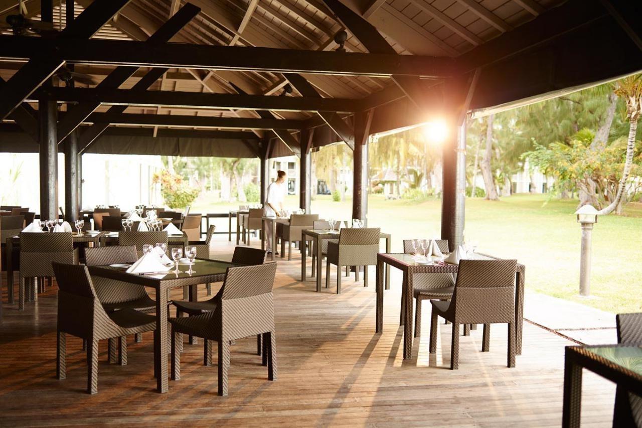 Lux* Saint Gilles Resort Экстерьер фото The restaurant at the resort